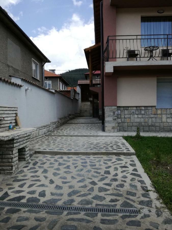 Къща Генчеви Hotell Sarnitsa Eksteriør bilde