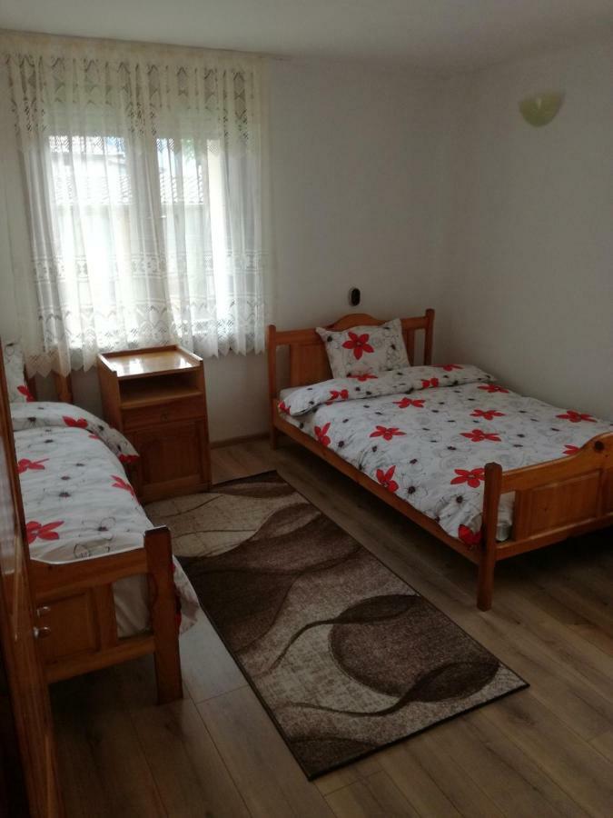 Къща Генчеви Hotell Sarnitsa Eksteriør bilde